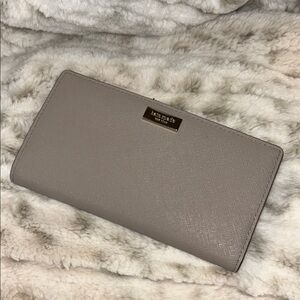 Kate Spade Gray Leather Wallet Sleek Minimalist Design
